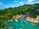 Recorre Portofino, una de las ciudades más bellas de la Riviera italiana