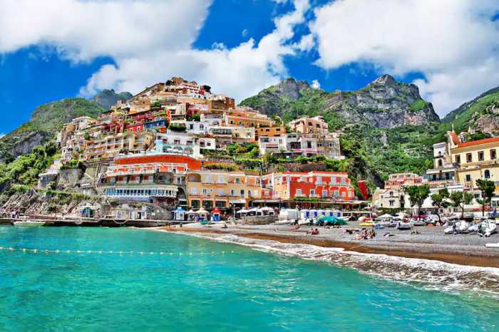 Tour a pie por la hermosa ciudad de Positano en Italia